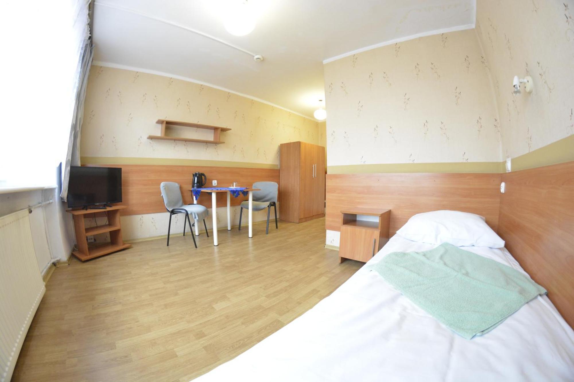 Twoj Hostel Руда-Слёнска Экстерьер фото