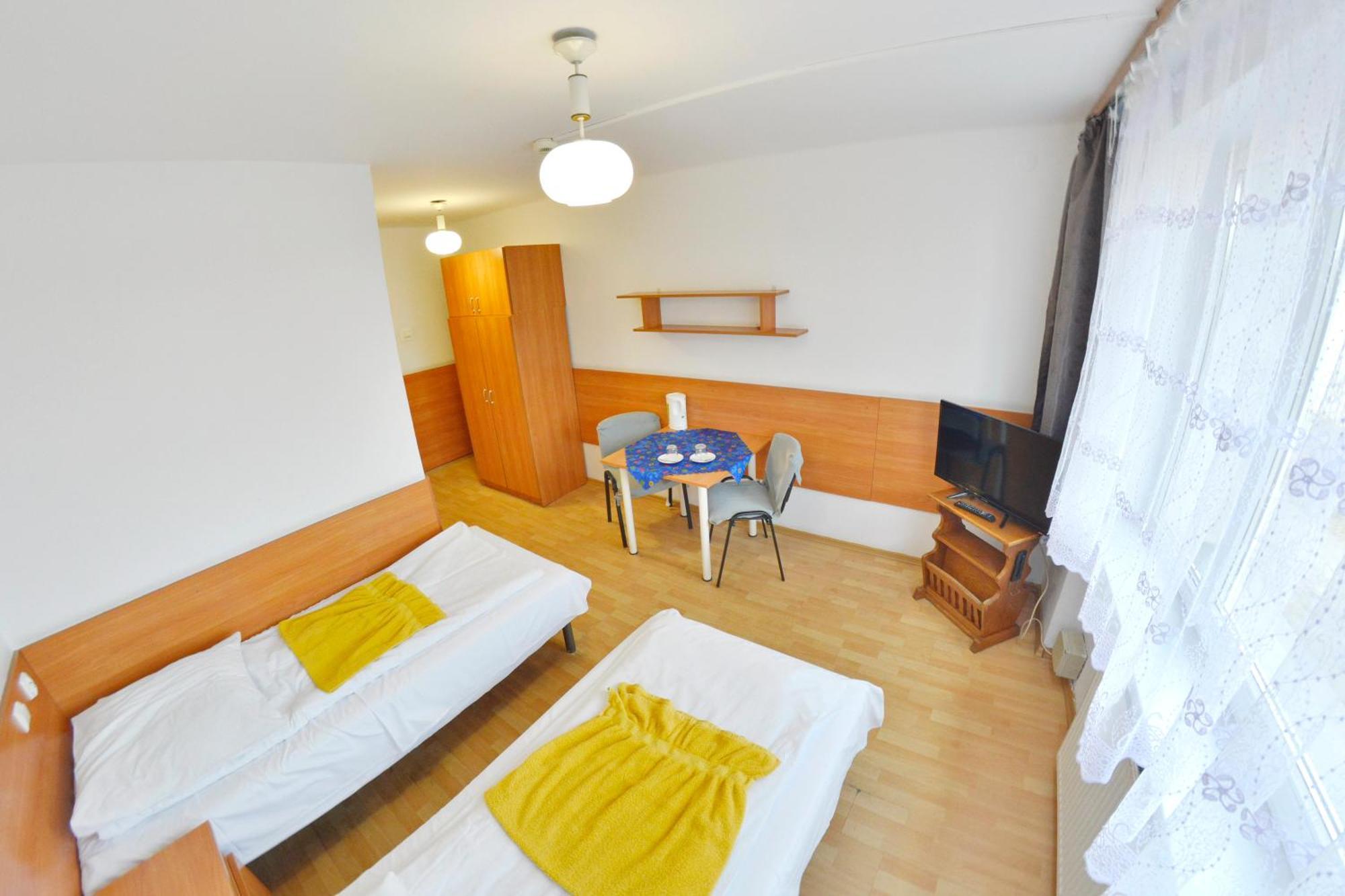 Twoj Hostel Руда-Слёнска Экстерьер фото