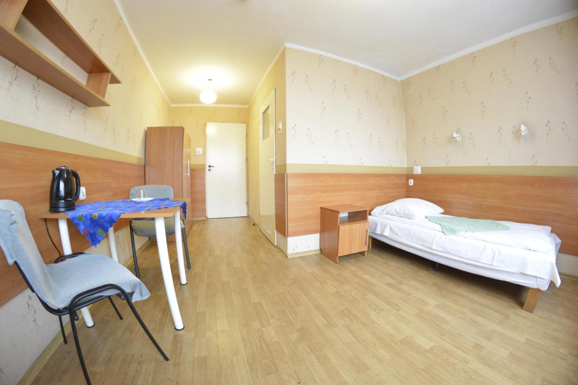 Twoj Hostel Руда-Слёнска Экстерьер фото
