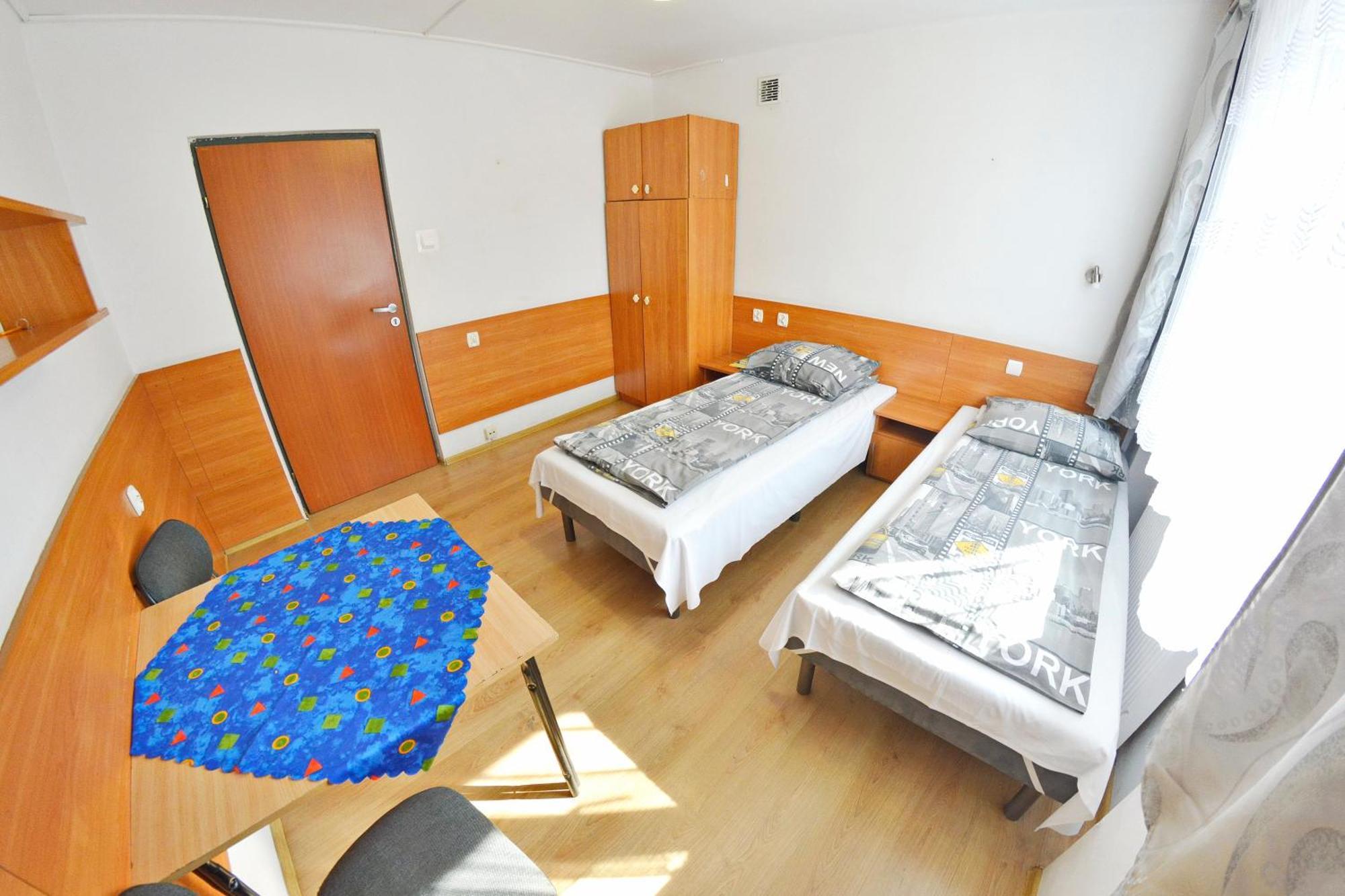 Twoj Hostel Руда-Слёнска Экстерьер фото